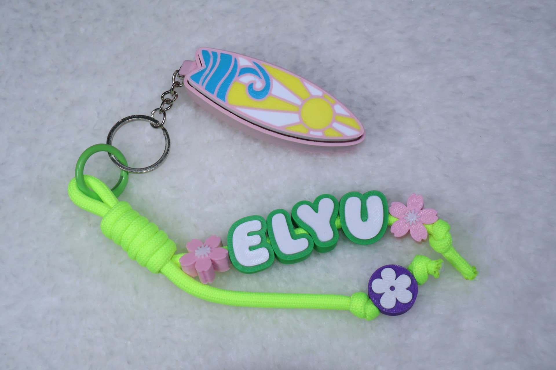 Personalized ELYU paracord keychain and surfboard keychain